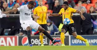 Валенсия притисна Юнайтед след победа срещу Йънг Бойс (видео)